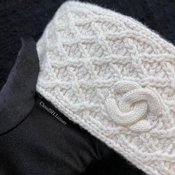 Auth Chanel CC Logo White Knit Cashmere Headband - Kept Unused - Picture 2 of 5